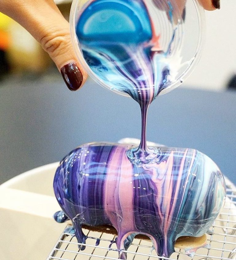 Galaxy Cakes and Twilight Drinks: The Secret Behind How Boufe Get Its Customers Talking About Them