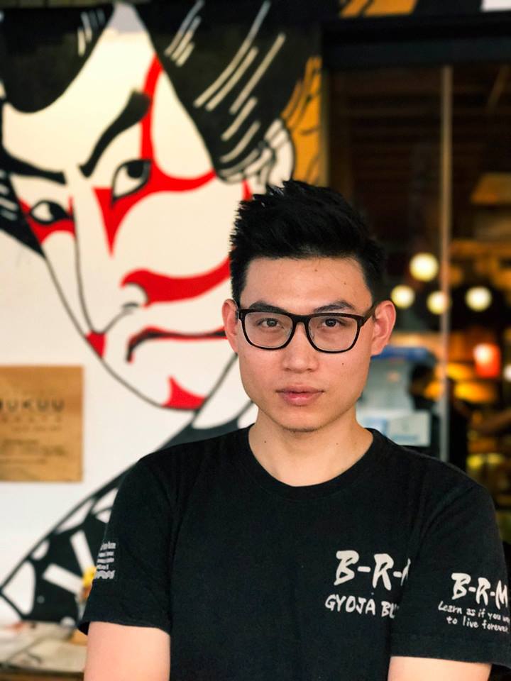 luis of shukuu izakaya sake bar of educational selling - candybar merchant stories