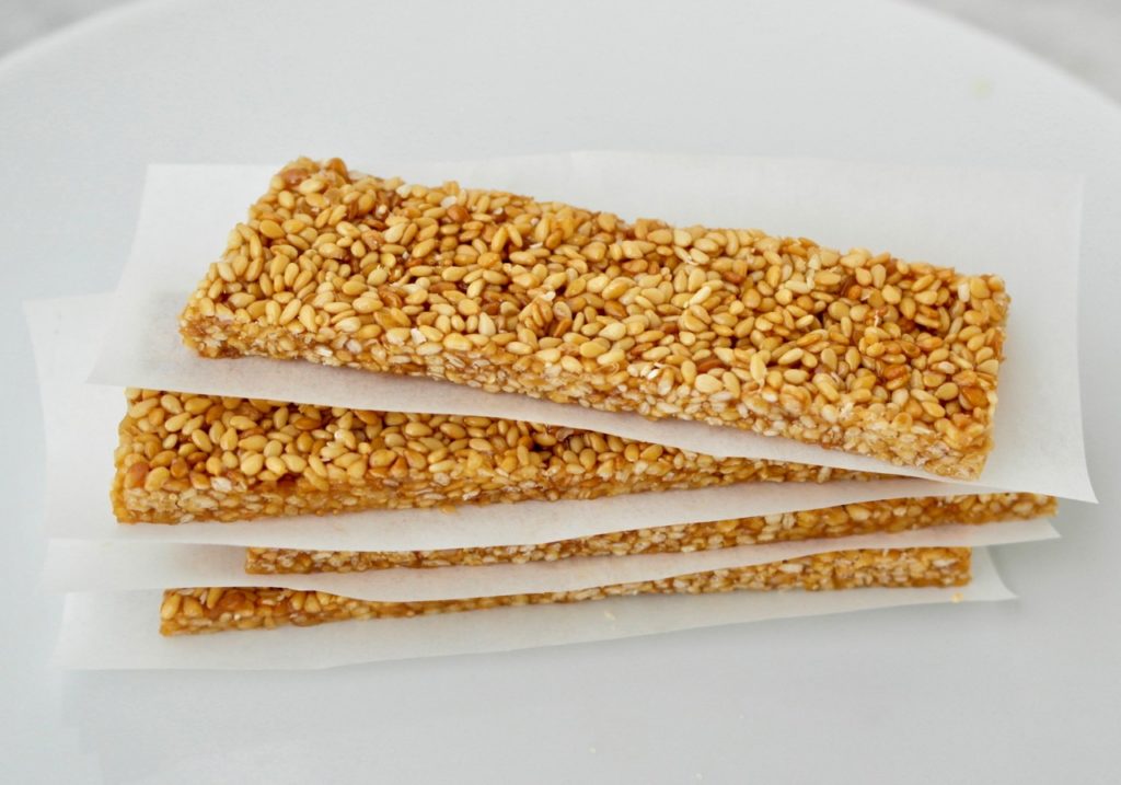 traditional greek honey-sesame candy